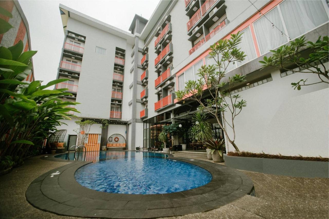 The Bountie Hotel And Convention Centre Sukabumi Exterior foto