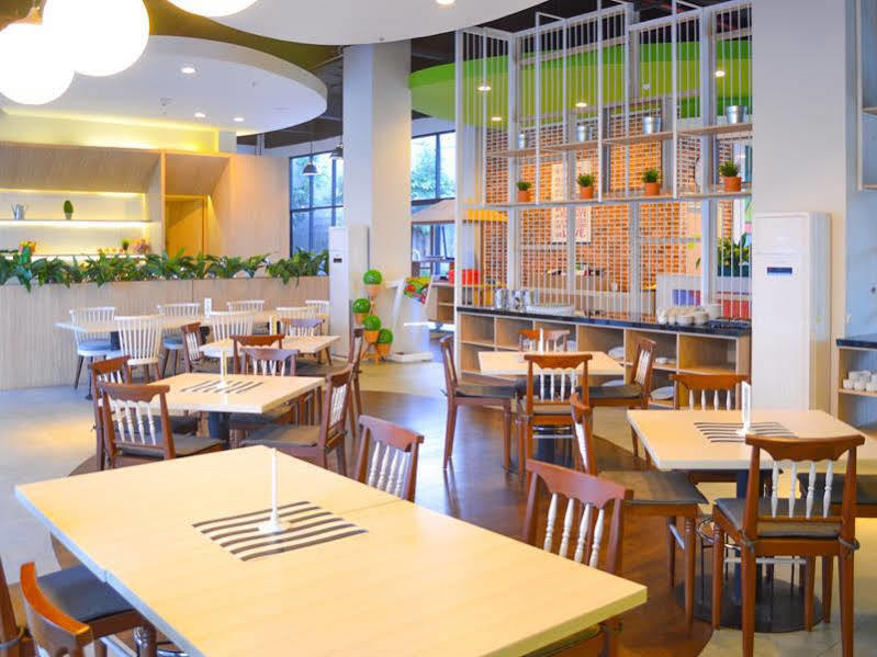 The Bountie Hotel And Convention Centre Sukabumi Exterior foto